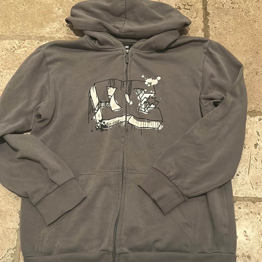 Size large ( kids ) DC zip up !
